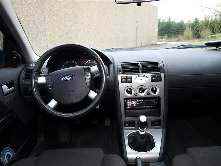 Ford Mondeo Trend billede 14