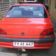 Peugeot 306 sedan * TOTALSKADET *