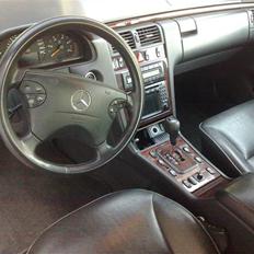Mercedes Benz e 320 cdi