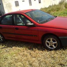Renault Laguna RN 1.8 solgt