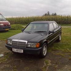 Mercedes Benz 190D (SOLGT)