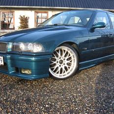 BMW E36 328i SOLGT!