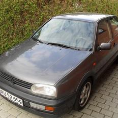 VW Golf    ---     solgt