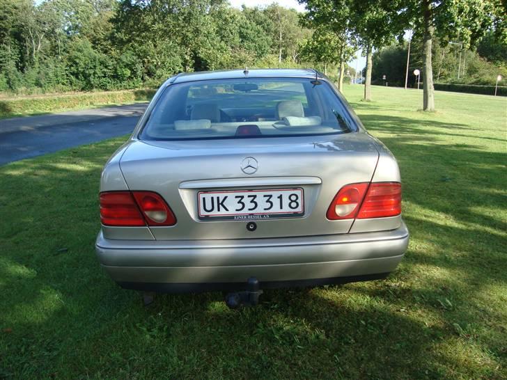 Mercedes Benz E220 diesel billede 3