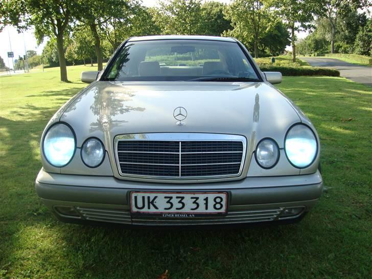Mercedes Benz E220 diesel billede 9