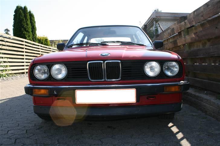 BMW E30 316 [SOLGT] billede 3