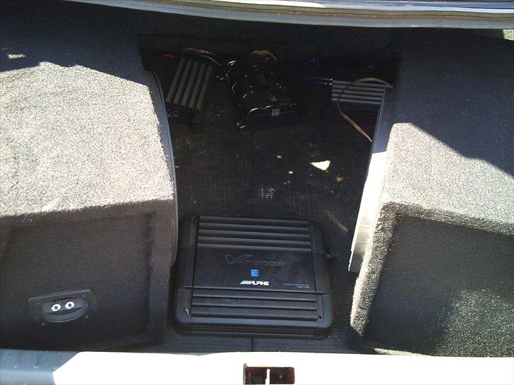 Nissan primera sri.-død-. billede 8