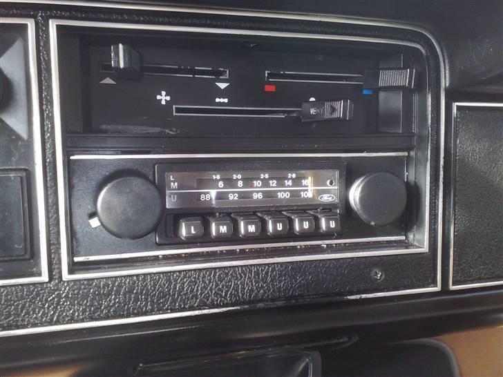 Ford Taunus 1600L......(SOLGT) - Original monteret radio anno 1975 (Stod på p1 :-) billede 13