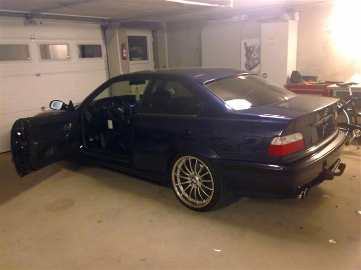 BMW 318 Is Coupé Byttet billede 12