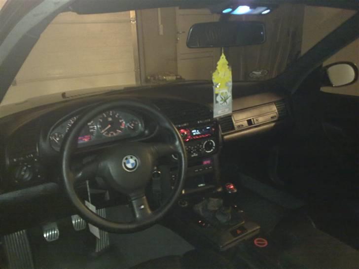 BMW 318 Is Coupé Byttet billede 15