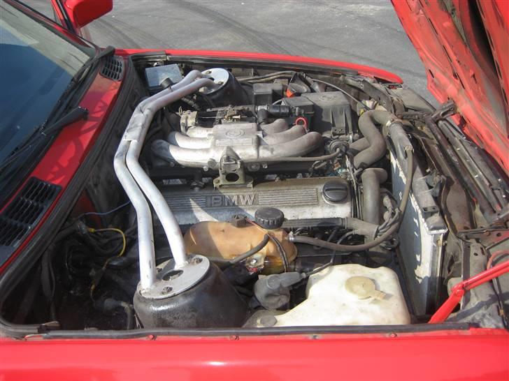 BMW e 30 325 m3 replica billede 10