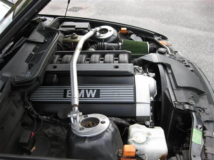 BMW e36 325i coupe - solgt billede 9