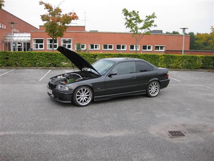 BMW e36 325i coupe - solgt billede 10