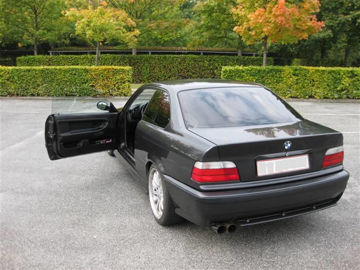 BMW e36 325i coupe - solgt billede 11