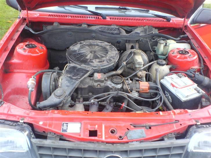 Opel Ascona C 1.6 Sh SOLGT billede 11