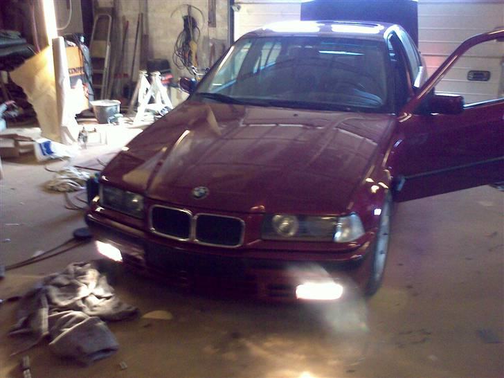 BMW 325i billede 2