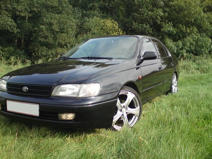 Toyota Carina e billede 1