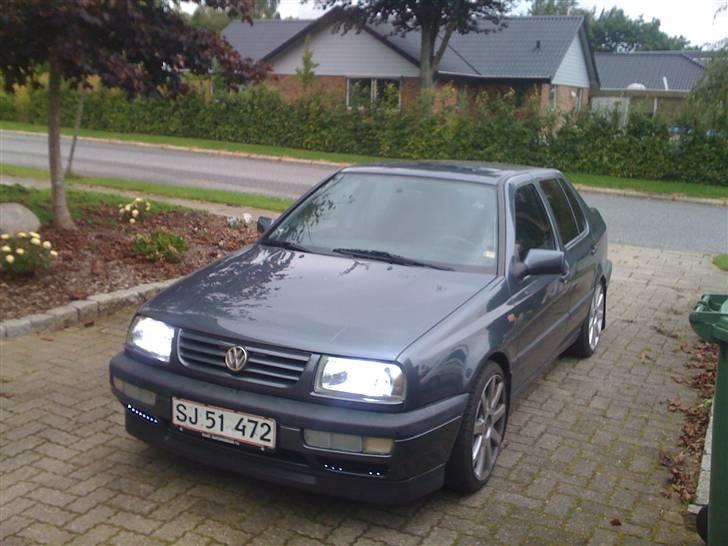 VW Vento billede 2