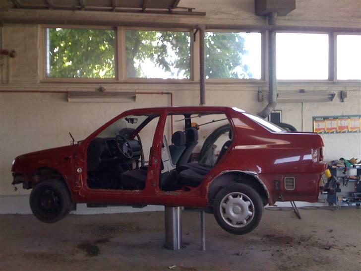 VW Vento - Som den så ud inden jeg malede den billede 7