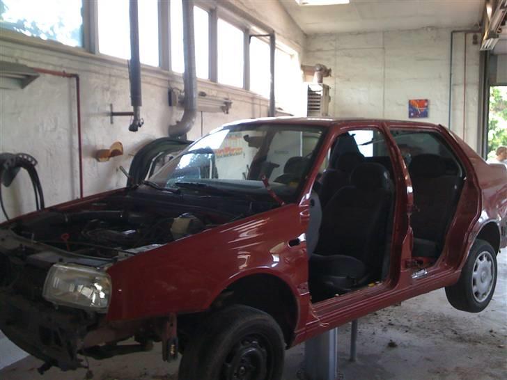 VW Vento - Som den så ud inden jeg malede den billede 8