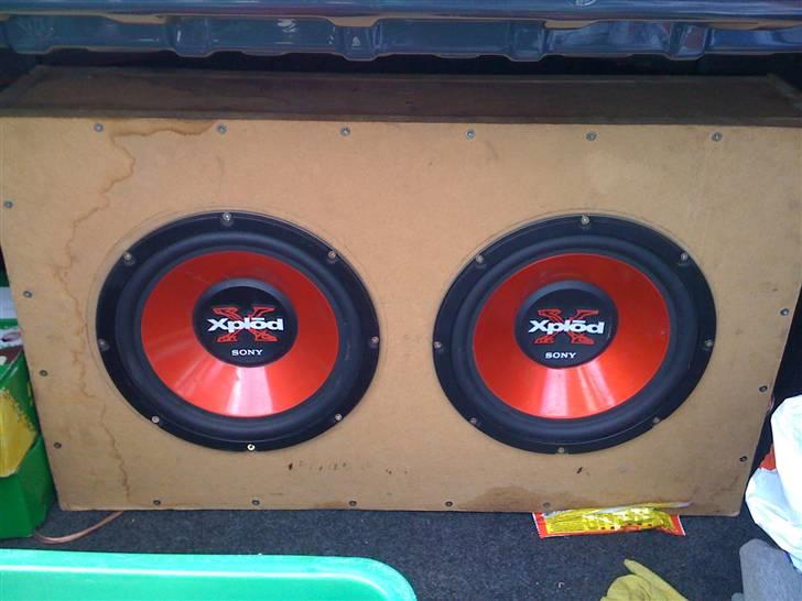 VW Vento - 2 x 10" bass i grim kas .. billede 9