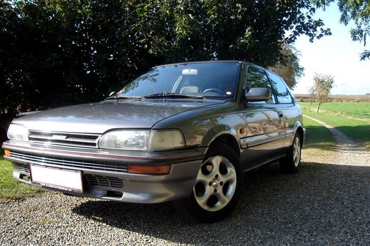 Toyota Corolla 1.3 XL billede 2