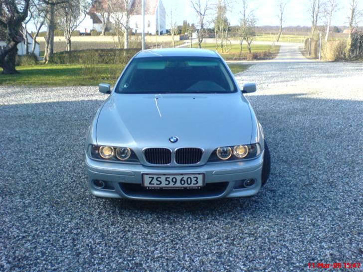 BMW E39 528i  *SOLGT* billede 17