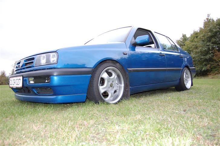 VW vento SOLGT billede 8