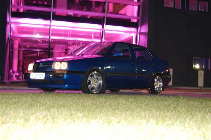 VW vento SOLGT billede 20