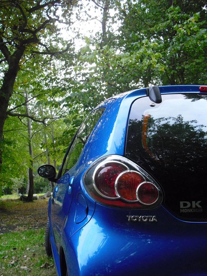 Toyota Aygo Plus Blue III 5D - Tur i Skoven på afhentnings dagen =) billede 5