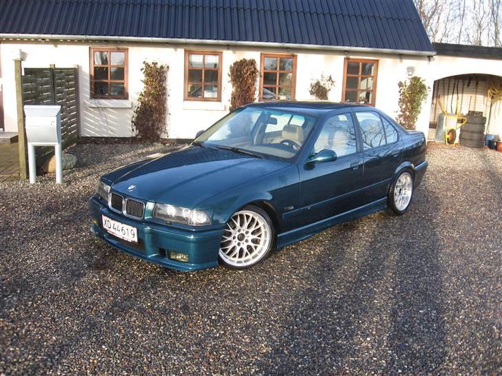 BMW E36 328i SOLGT! billede 1