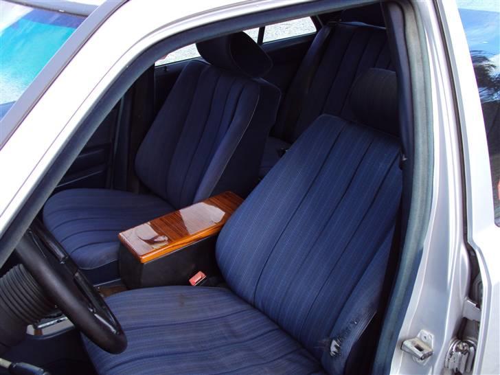 Mercedes Benz 230-300E billede 8