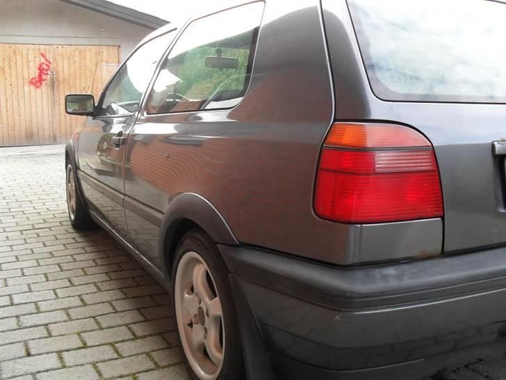 VW Golf    ---     solgt billede 4