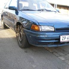 Mazda 323 1,3 16v *SOLGT* 