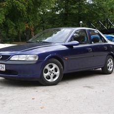 Opel Vectra 1,6 16 V