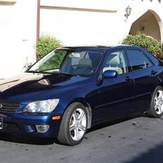 Lexus IS300