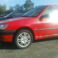 Peugeot 306