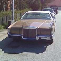 Lincoln continental mark IV