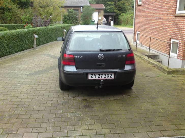 VW Golf IV 5 dørs "total skadet" billede 7