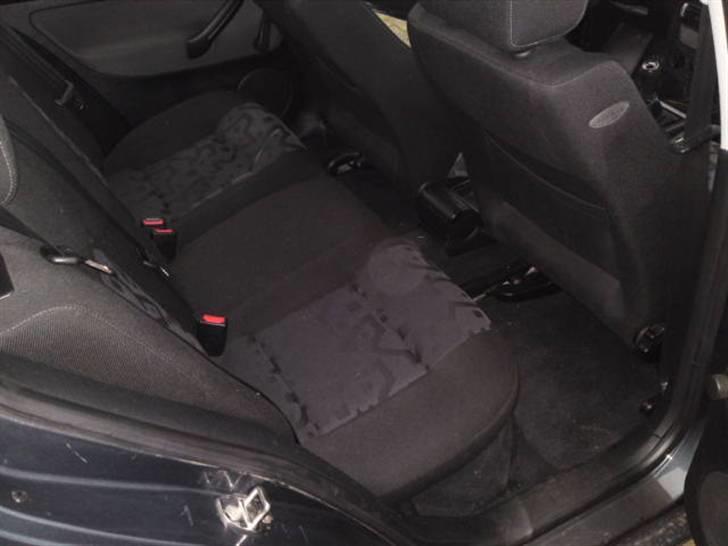 VW Golf IV 5 dørs "total skadet" billede 12