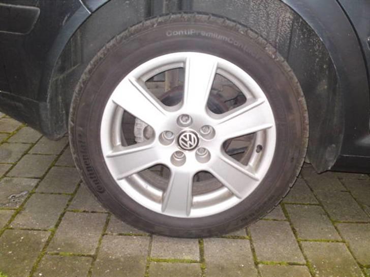 VW Golf IV 5 dørs "total skadet" billede 13