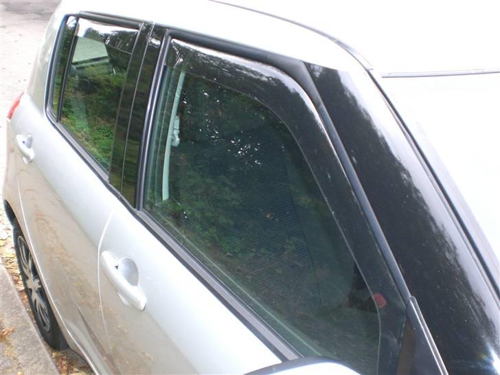 Suzuki Swift 1.3 DDis *SOLGT* billede 6