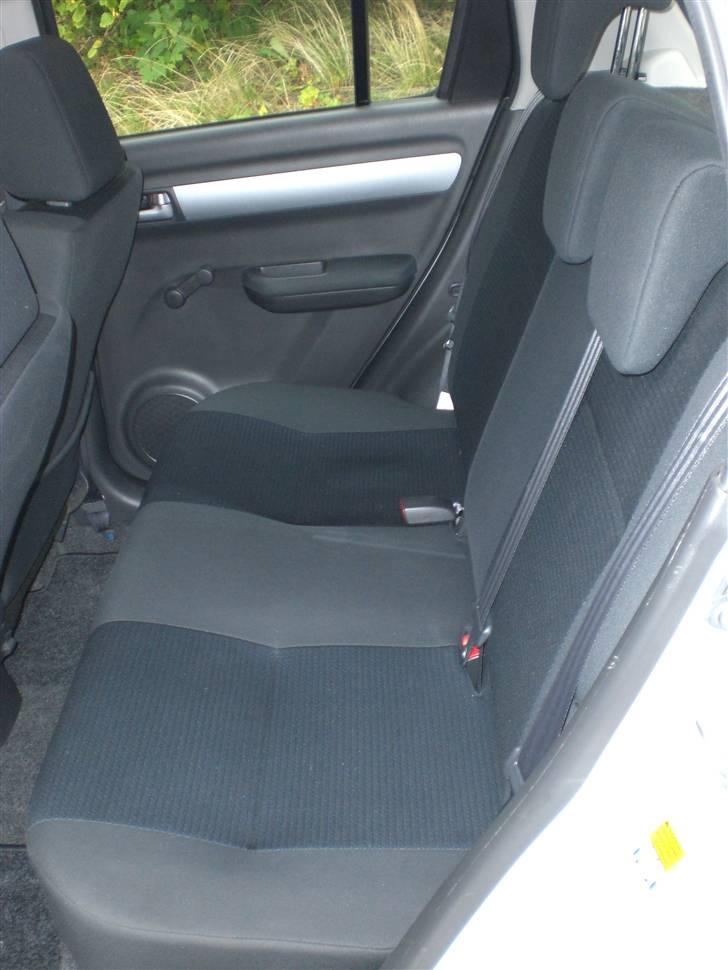 Suzuki Swift 1.3 DDis *SOLGT* billede 14