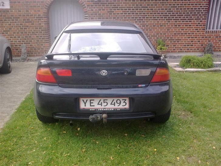 Mazda 323 F BA *Solgt* billede 3