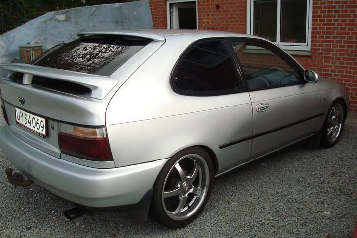 Toyota Corolla 1.6i 16v.. SOLGT! billede 15