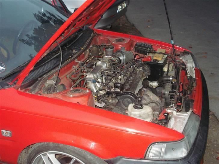 Toyota corolla 1.6 GSI SOLGT billede 10