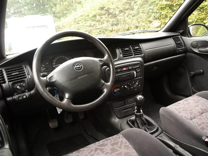 Opel Vectra 1,6 16 V billede 10