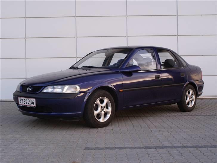 Opel Vectra 1,6 16 V billede 14