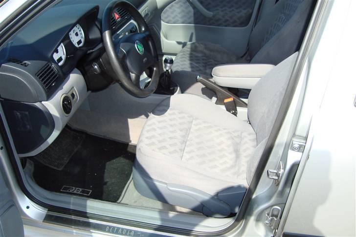Skoda Octavia 1.8 20v turbo - Skrottet billede 8