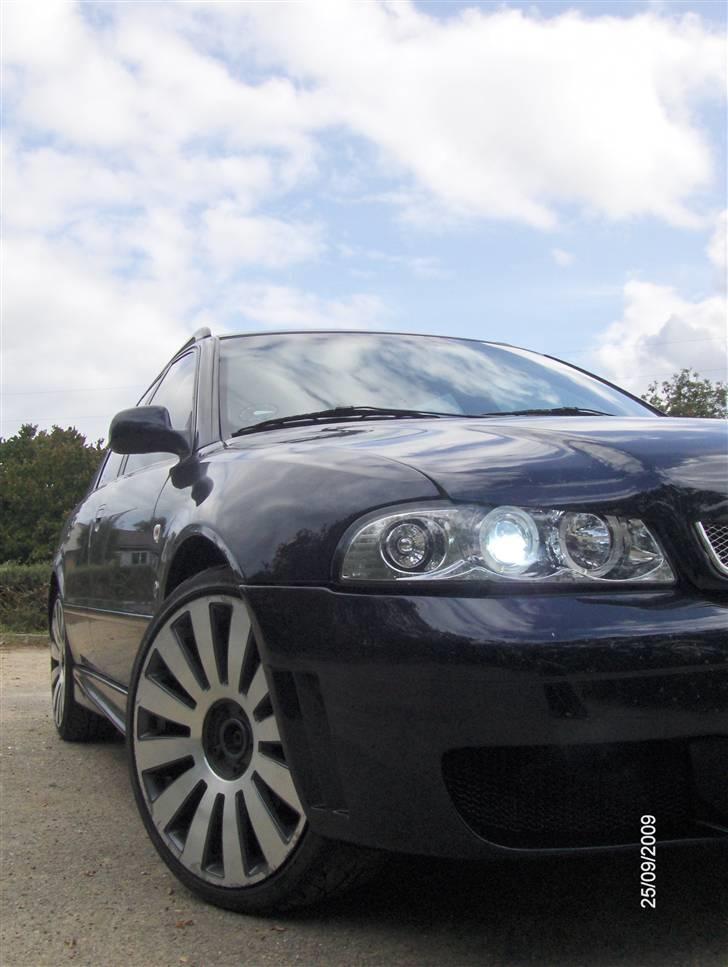 Audi A4 Avant 1,8T *SOLGT* billede 20